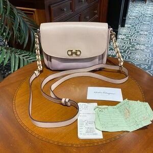 N16 Slightly Used Salvatore Ferragamo Gancini Pink Lavender Chain Handbag Small